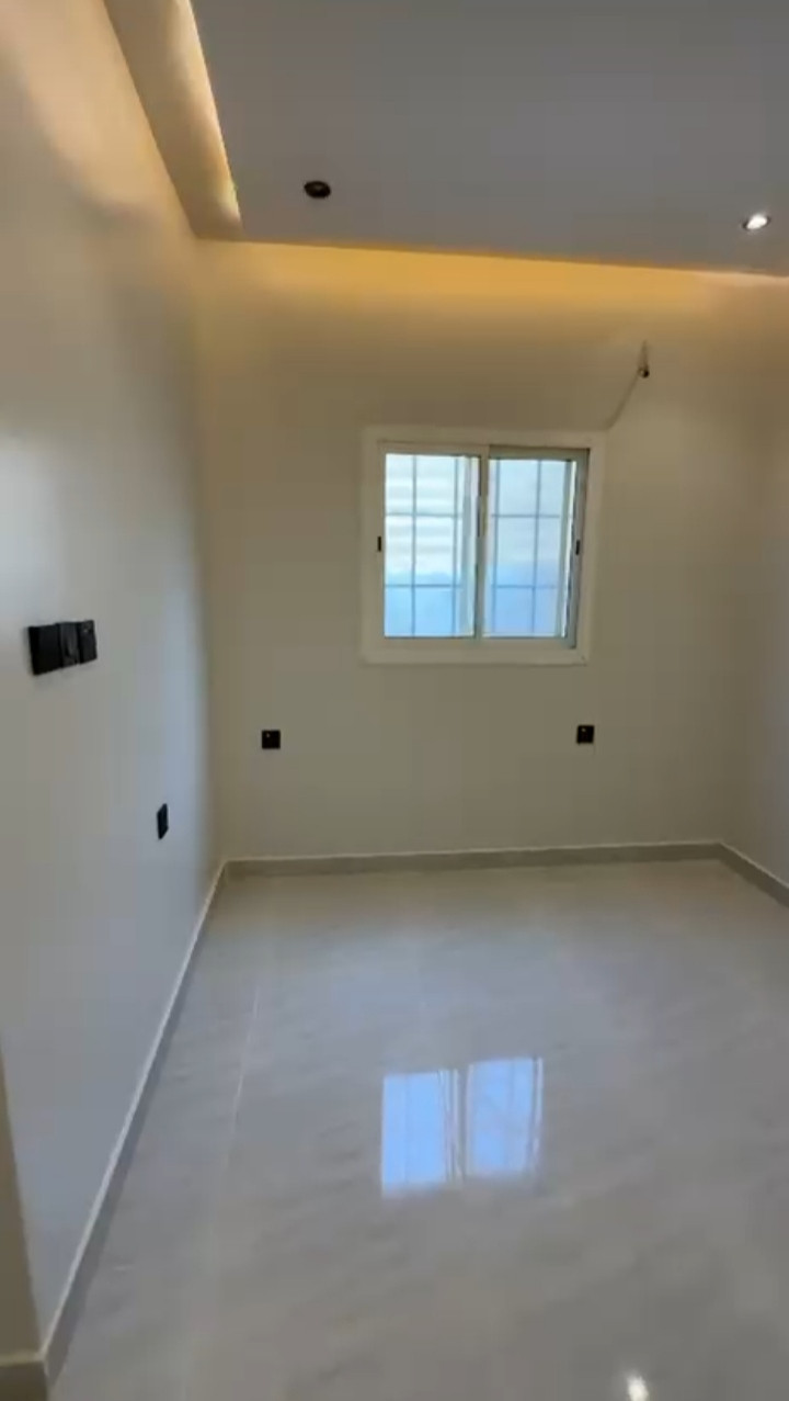 Excellent-sized apartment for annual rent in two installments