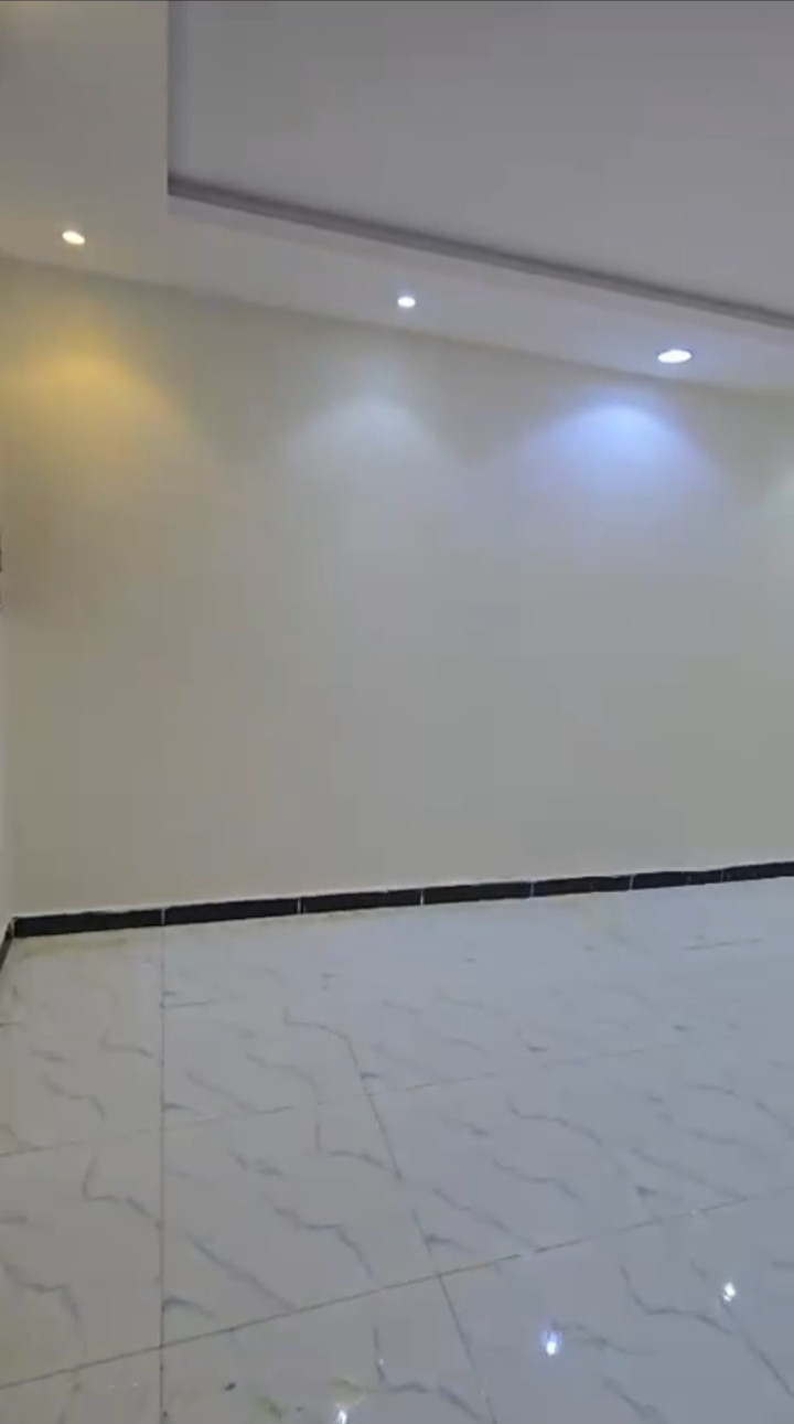 Ground floor apartment with a yard and private entrance
