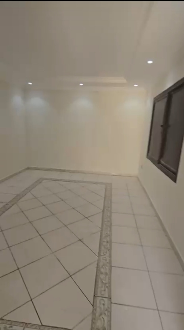 Ground floor apartment with a yard and private entrance