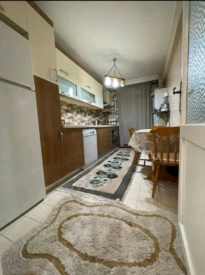 shk-fakhr-bfrsh-gdyd51790969852.jpg