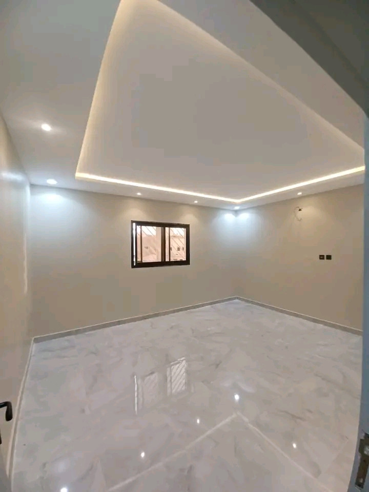Luxury apartment in Al-Mu'ayziliyah neighborhood