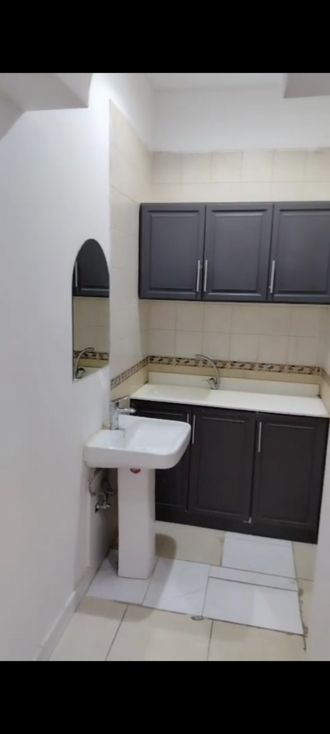 Luxury apartment in Al Nozha district