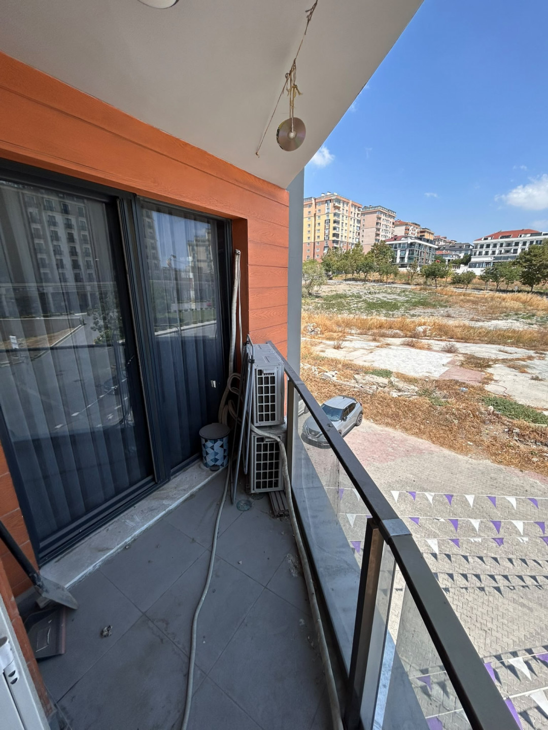 Luxury apartment opposite the marina