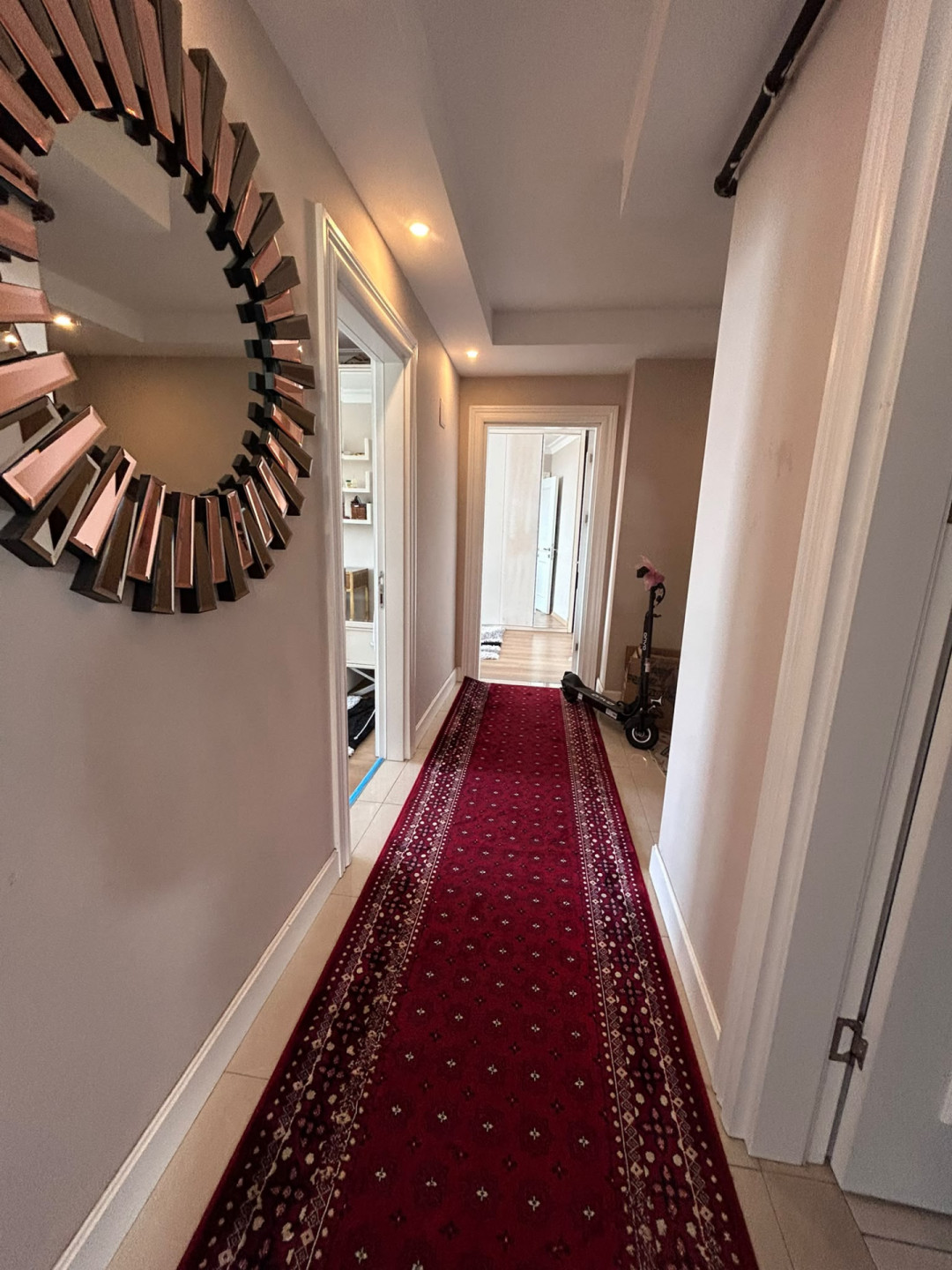 Luxury apartment opposite the marina
