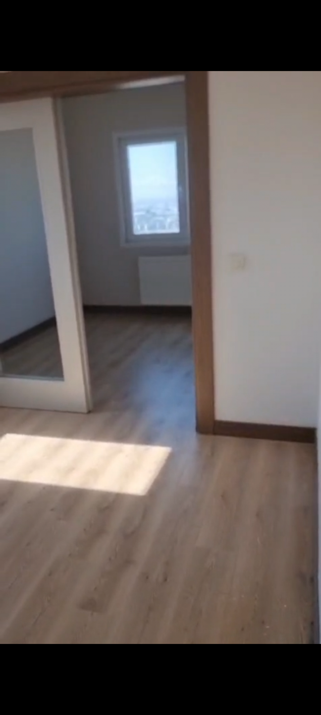 Empty apartment for rent
