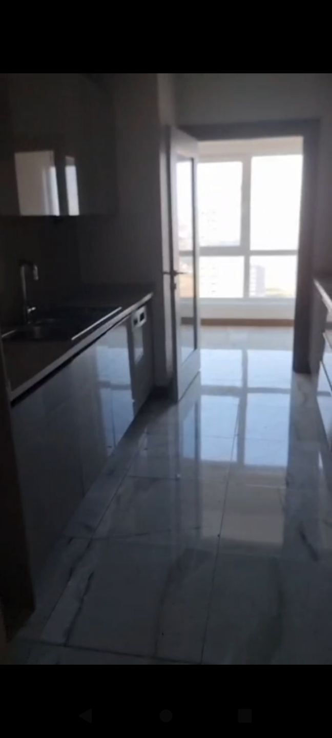 Empty apartment for rent