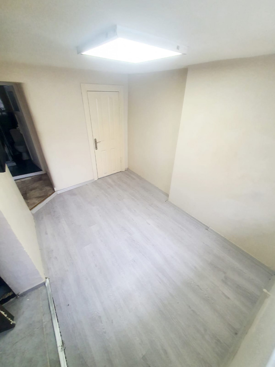 Empty apartment, third floor, one bedroom and living room