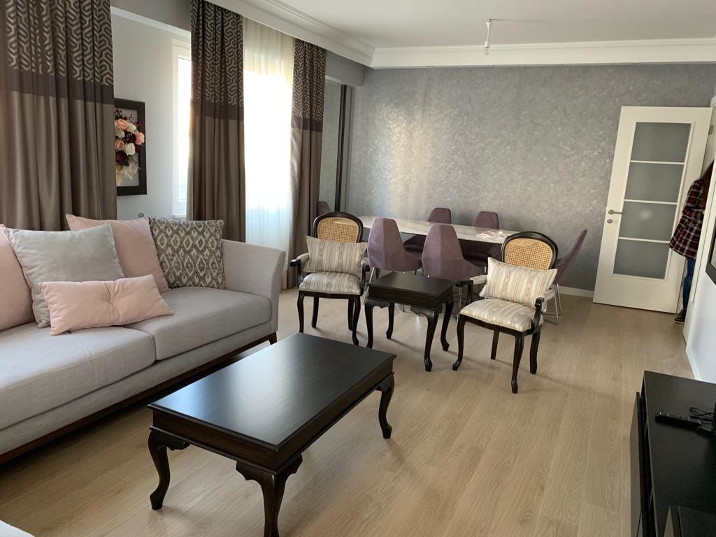 Luxury apartment for annual rent