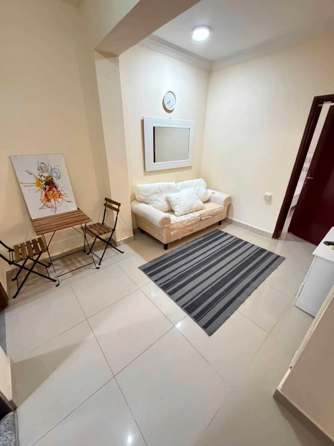 Apartment in Abu Hamour