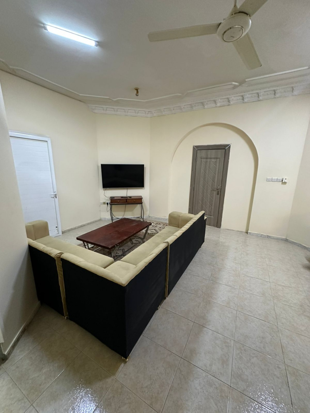 Apartment in Al Khuwair 25
