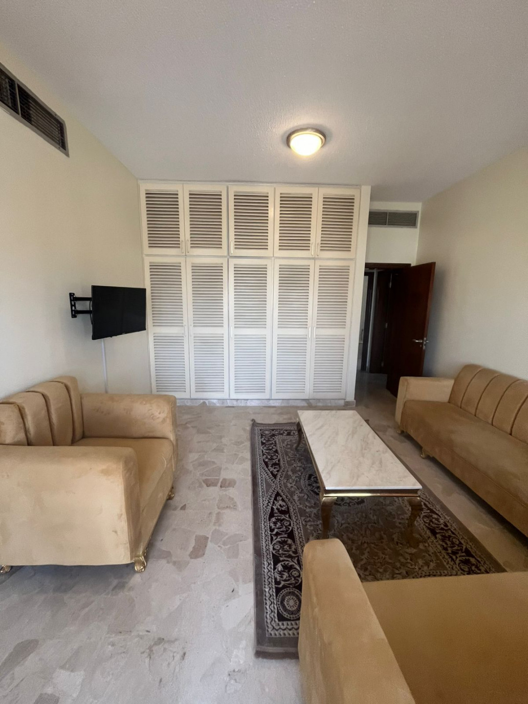 shk-fy-alkrm121783349748.jpg