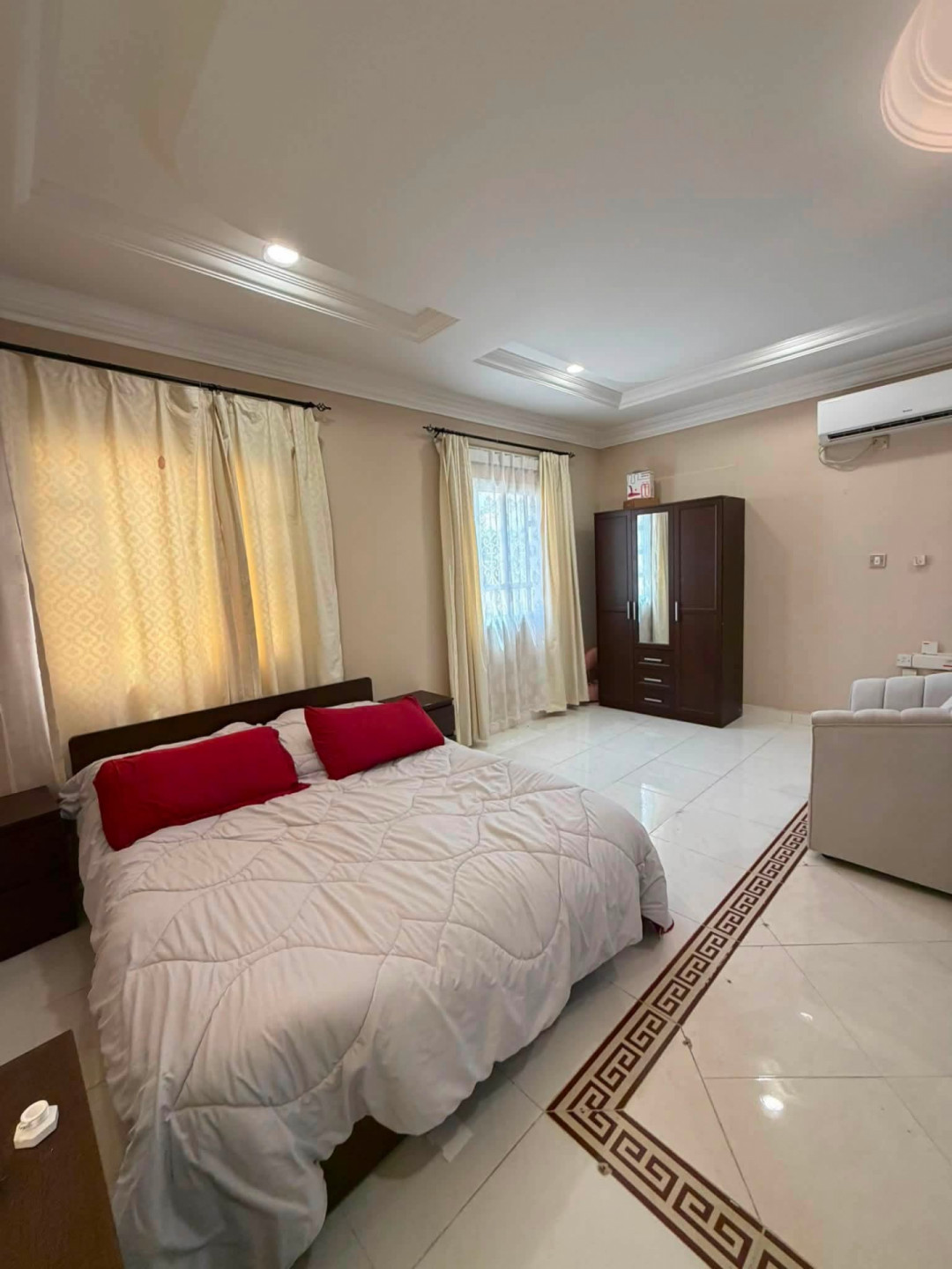 shk-fy-almaamor-9zpn71782924583.jpg