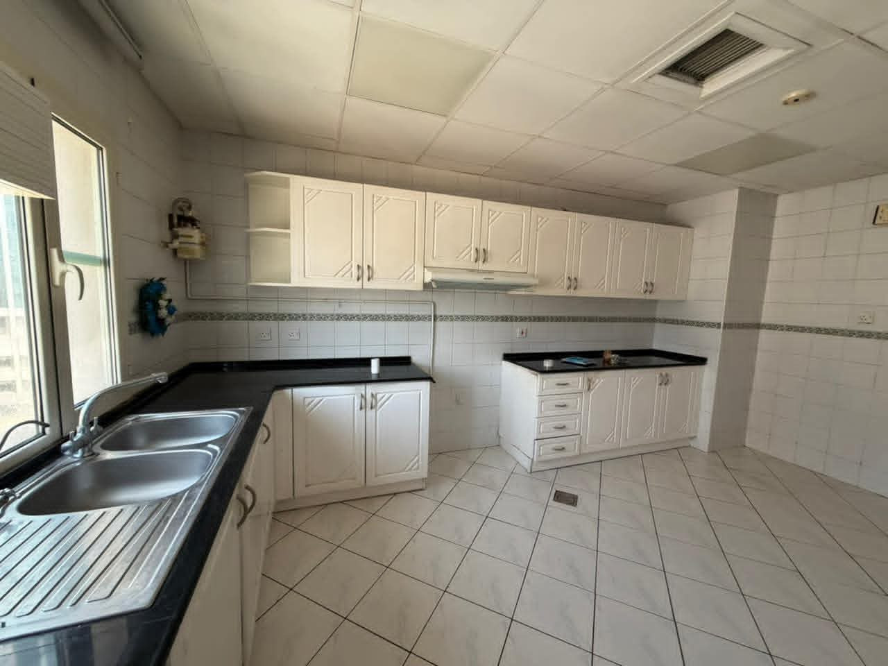 Apartment in Al Majaz 1