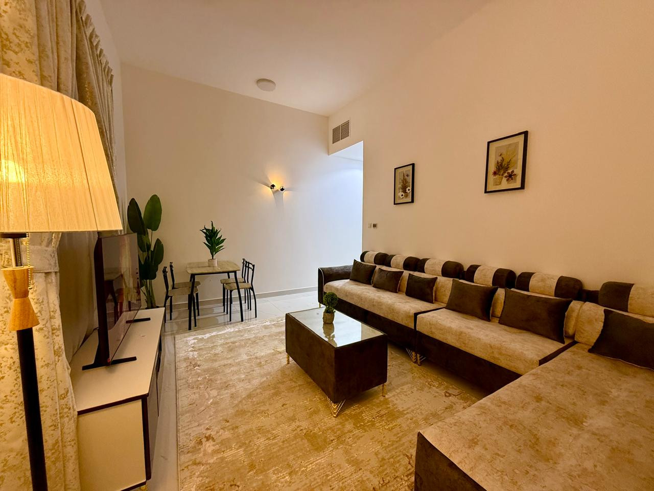 shk-fy-alnaaymy-2-0bey01783767183.jpg