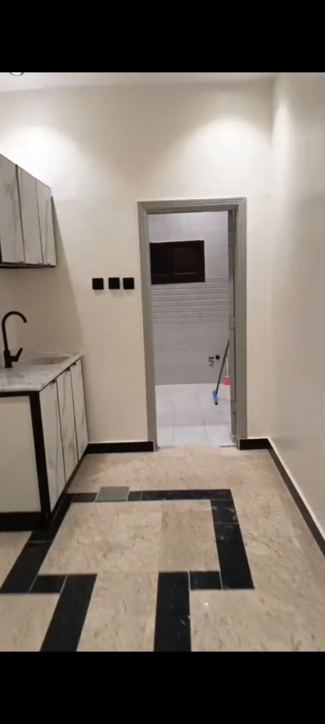 Apartment in Al Rawdah neighborhood