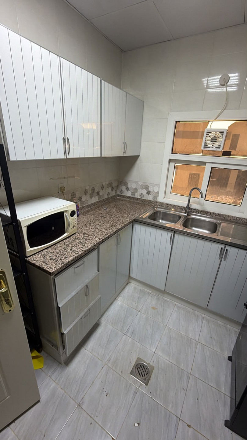 shk-fy-kornysh-aagman-jgso51792252042.jpg