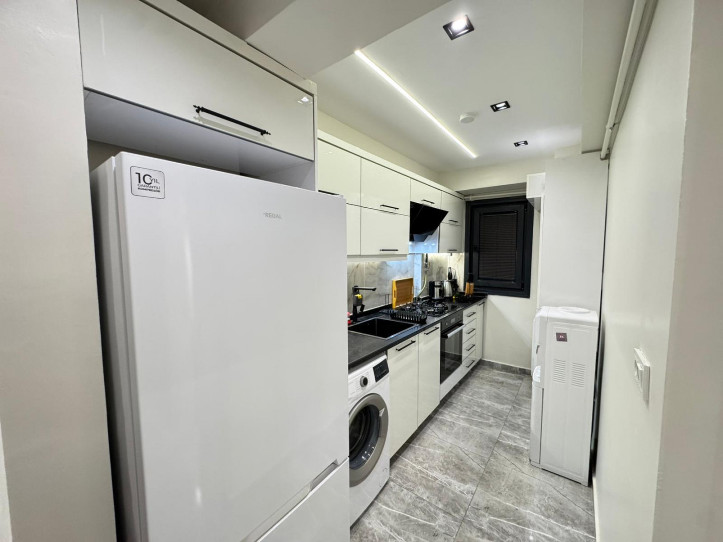 Apartment in the Thai Suites building