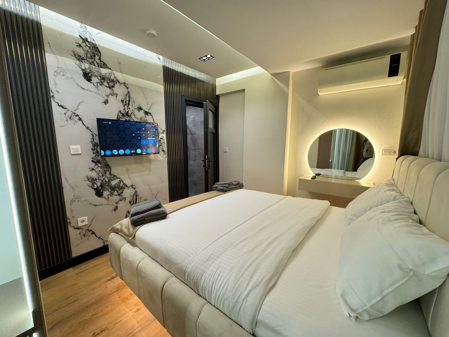 Apartment in the Thai Suites building