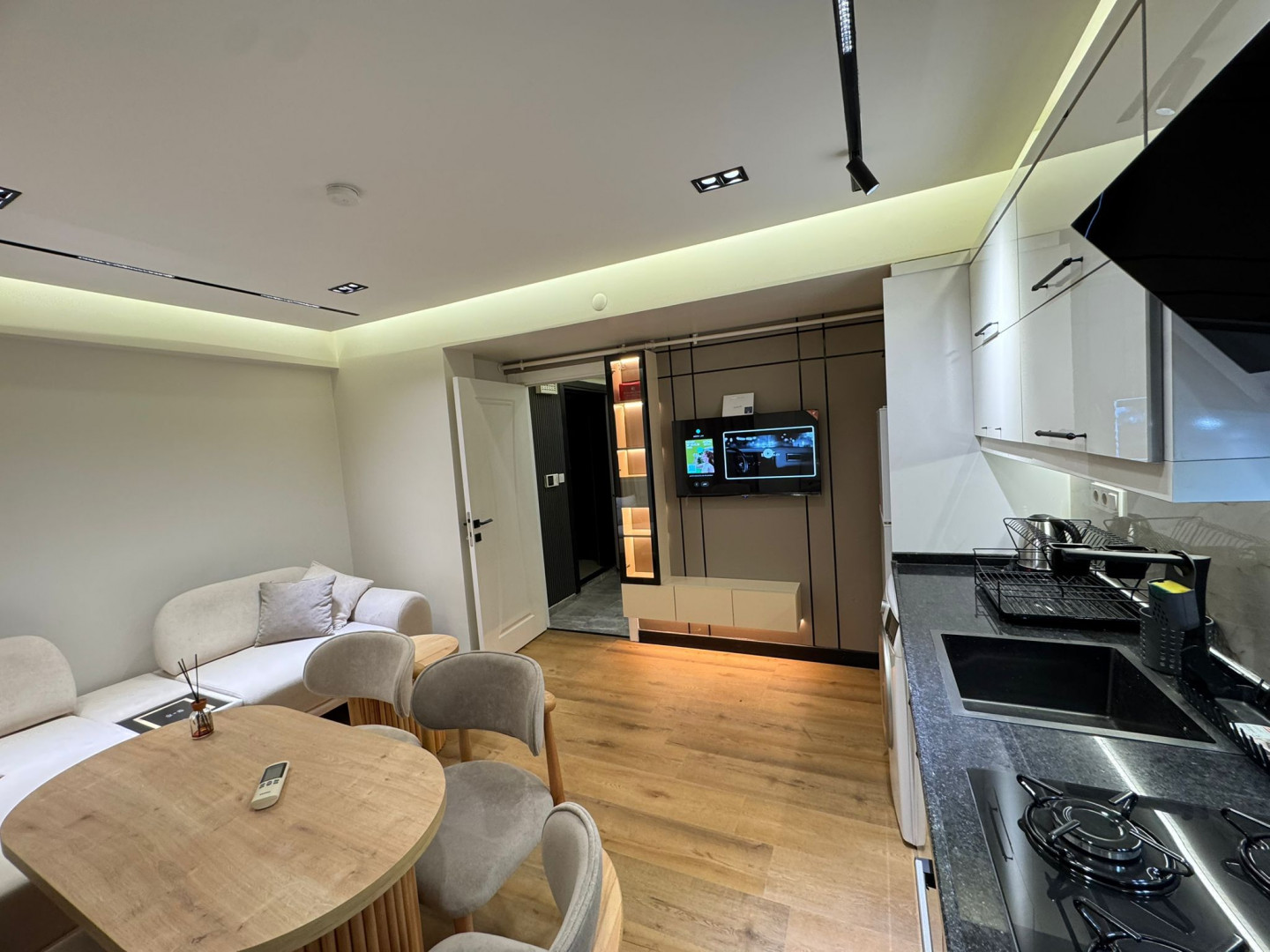 shk-fy-mbn-altay-soyt61783444517.jpg