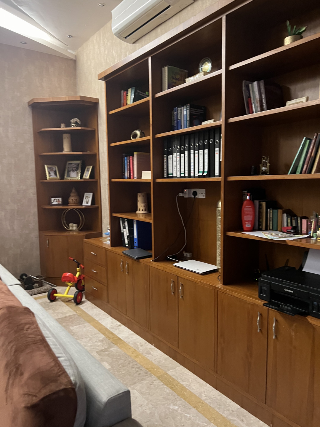 shk-fy-mdyn-alaayn51746197778.jpg