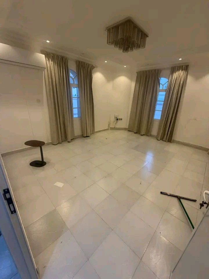 shk-ghrf-o-sal-balhyl-alshmaly01789840849.jpg