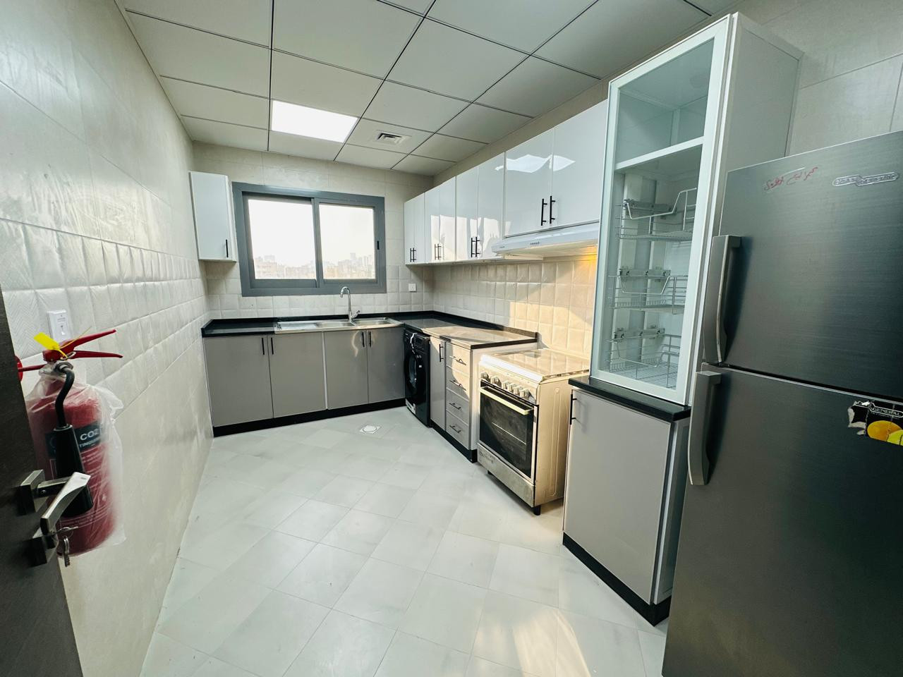 One-bedroom apartment with a living room and two bathrooms... with clean furnishings