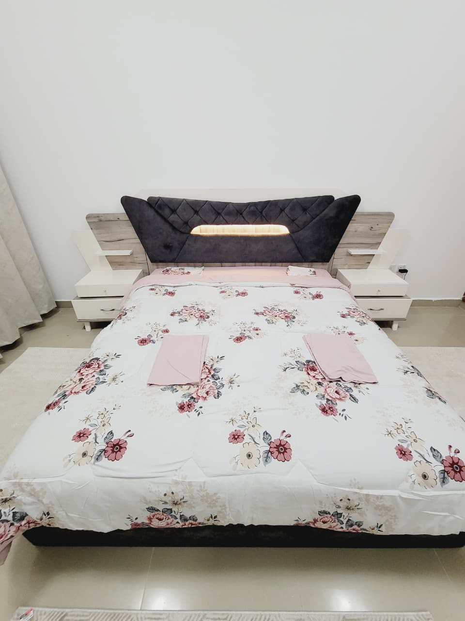 Furnished one-bedroom apartment in Etihad Tower