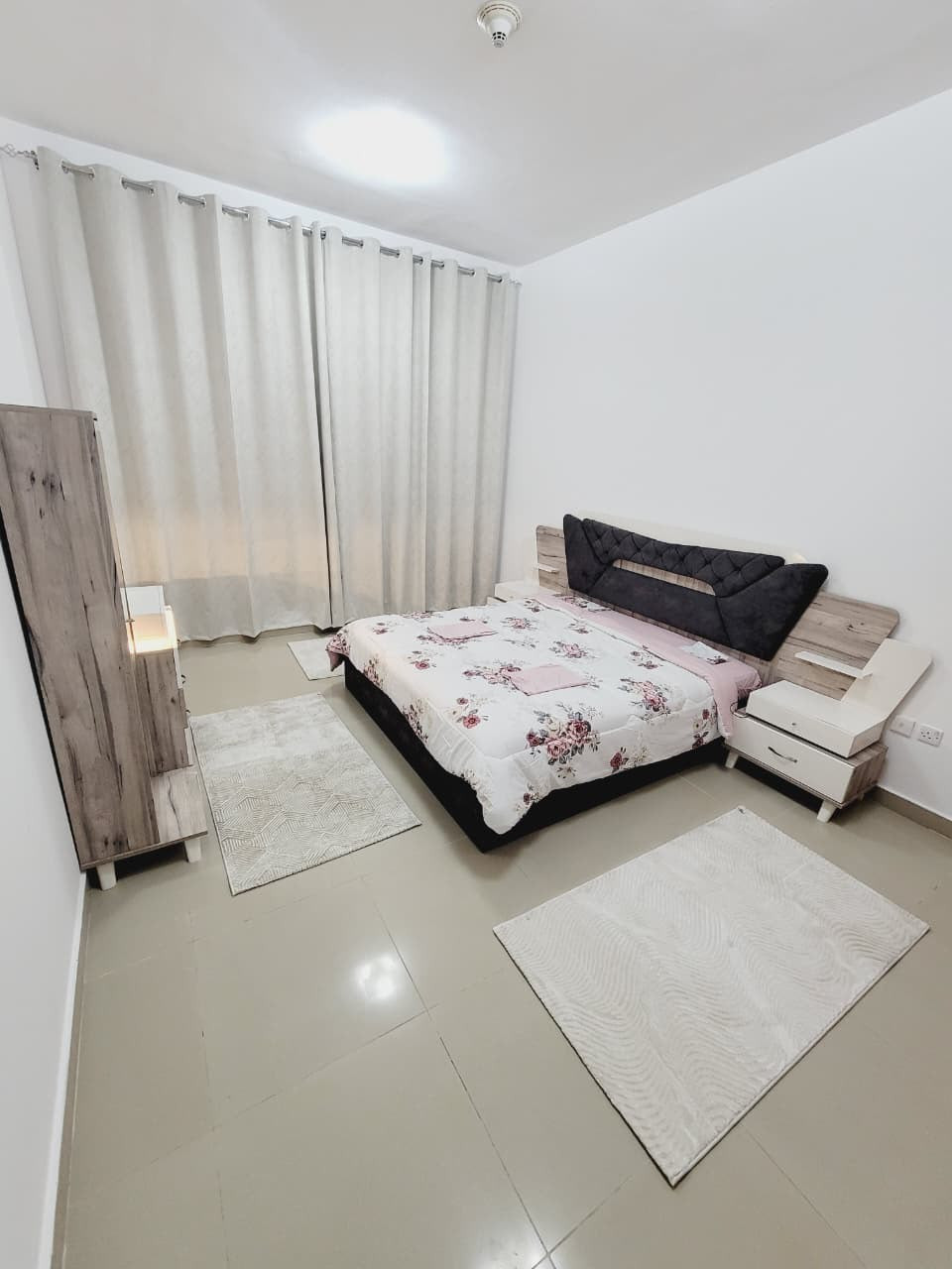 Furnished one-bedroom apartment in Etihad Tower