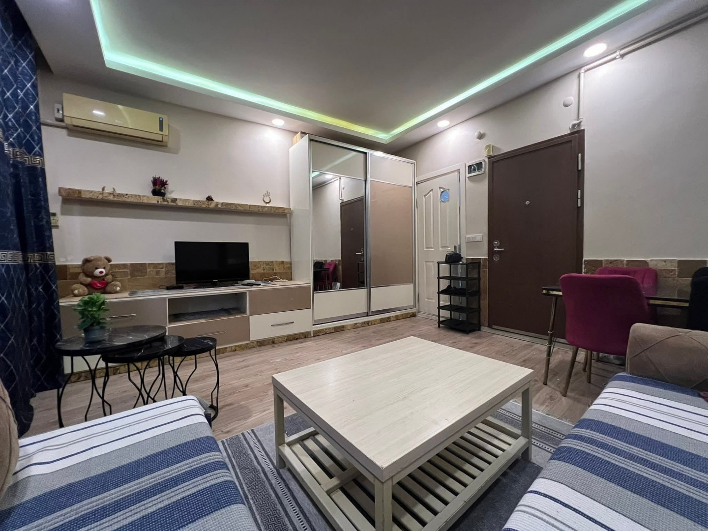 Furnished and air-conditioned one-bedroom apartment