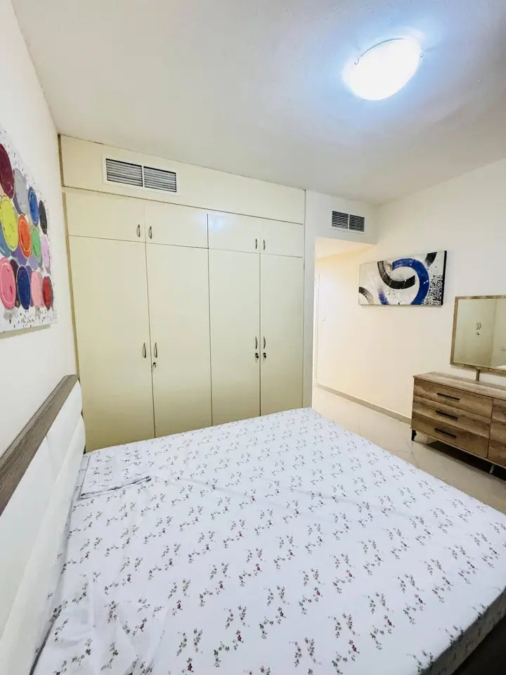 A very upscale one-bedroom apartment, ready to move in