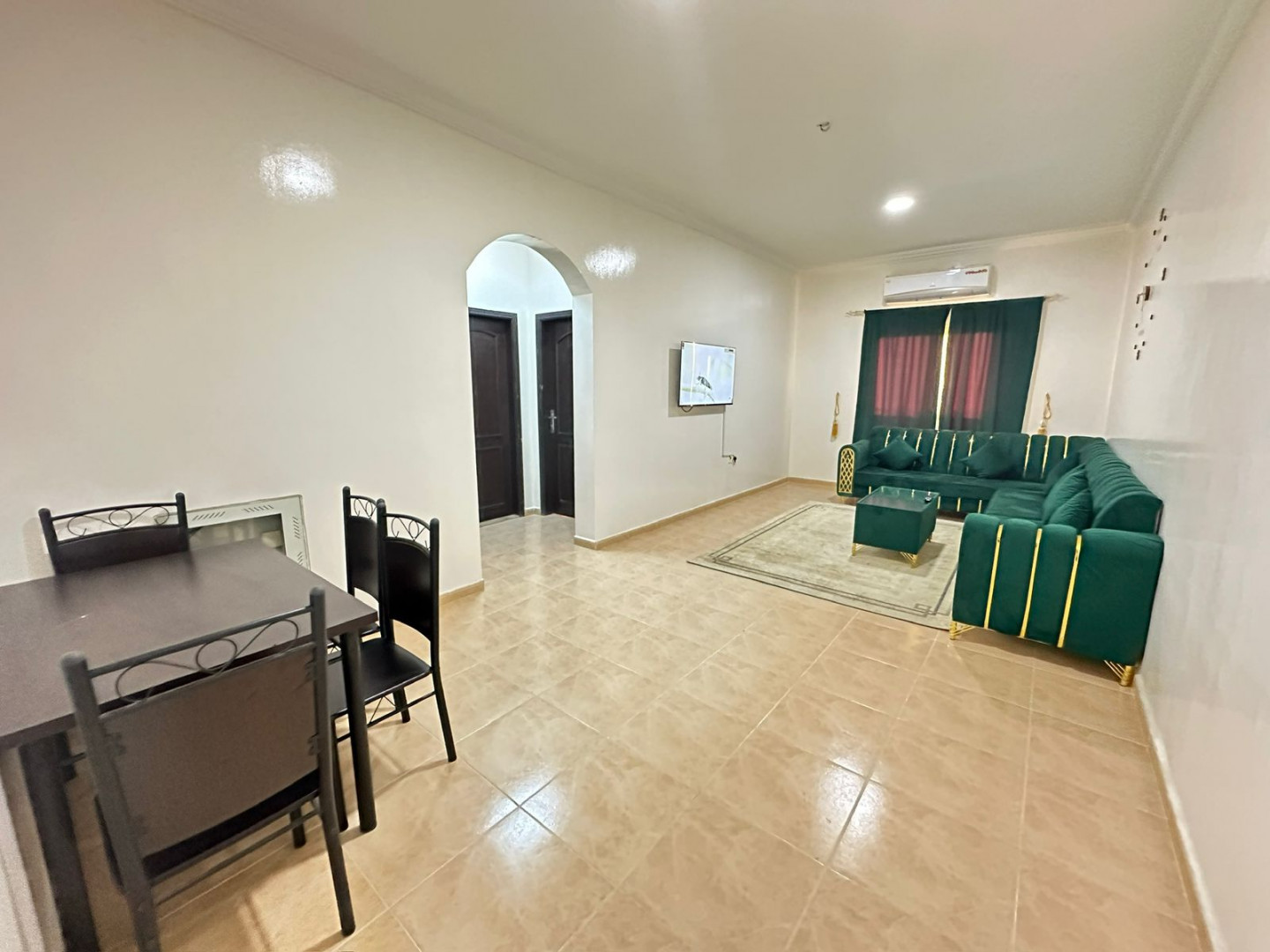 One-bedroom apartment for monthly rent