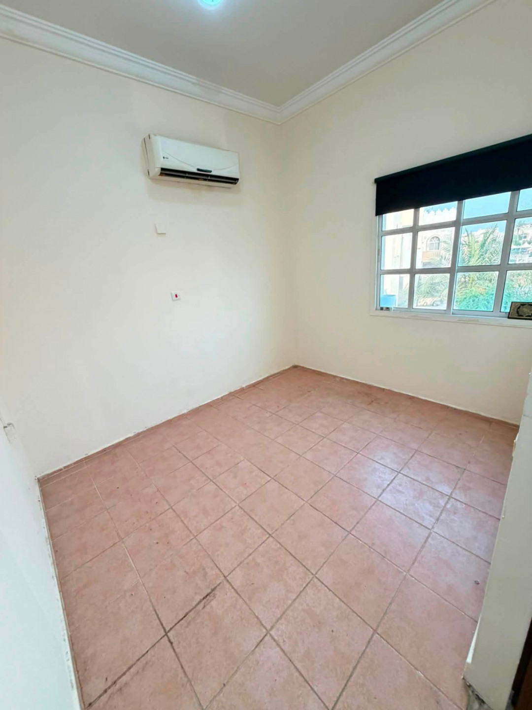 One-bedroom apartment for annual rent