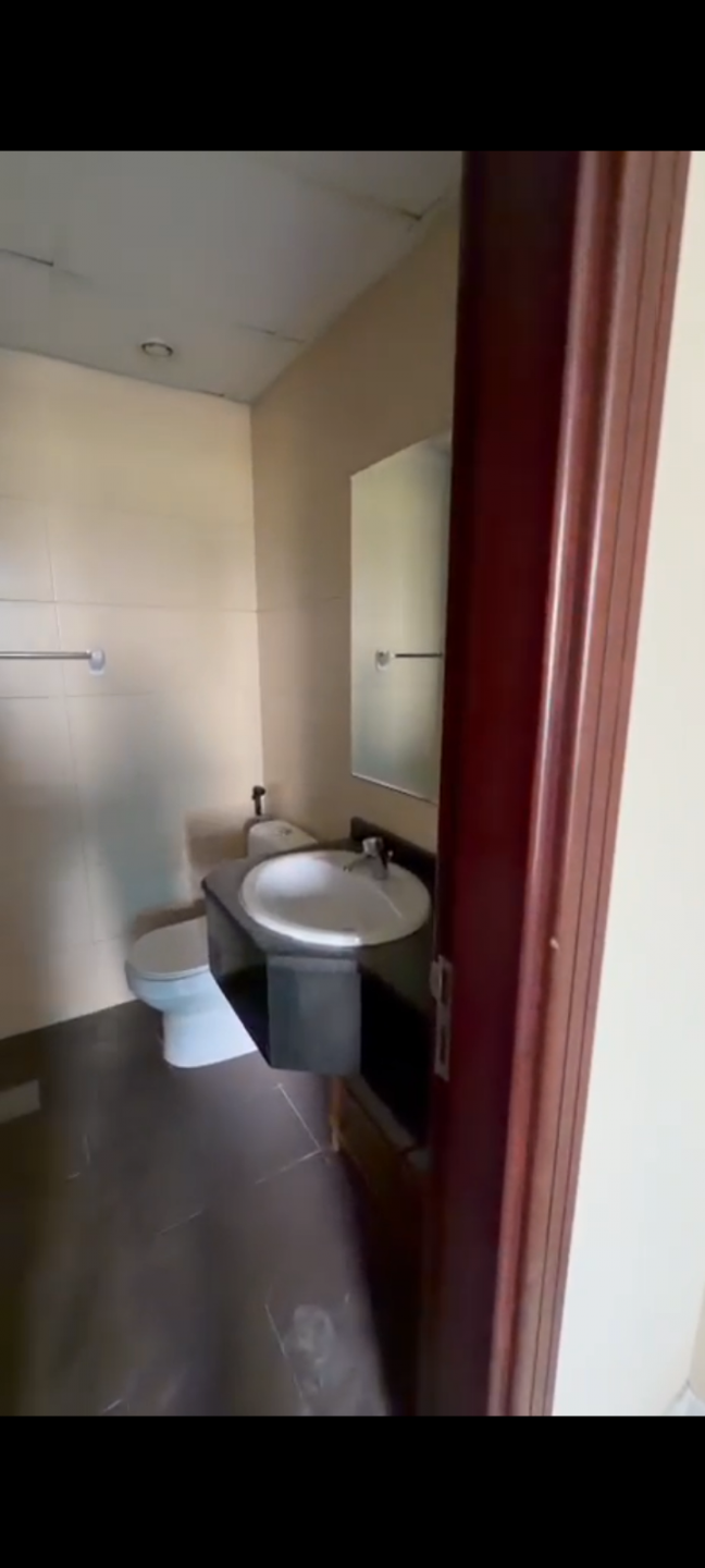 One-bedroom apartment with a living room, fully furnished