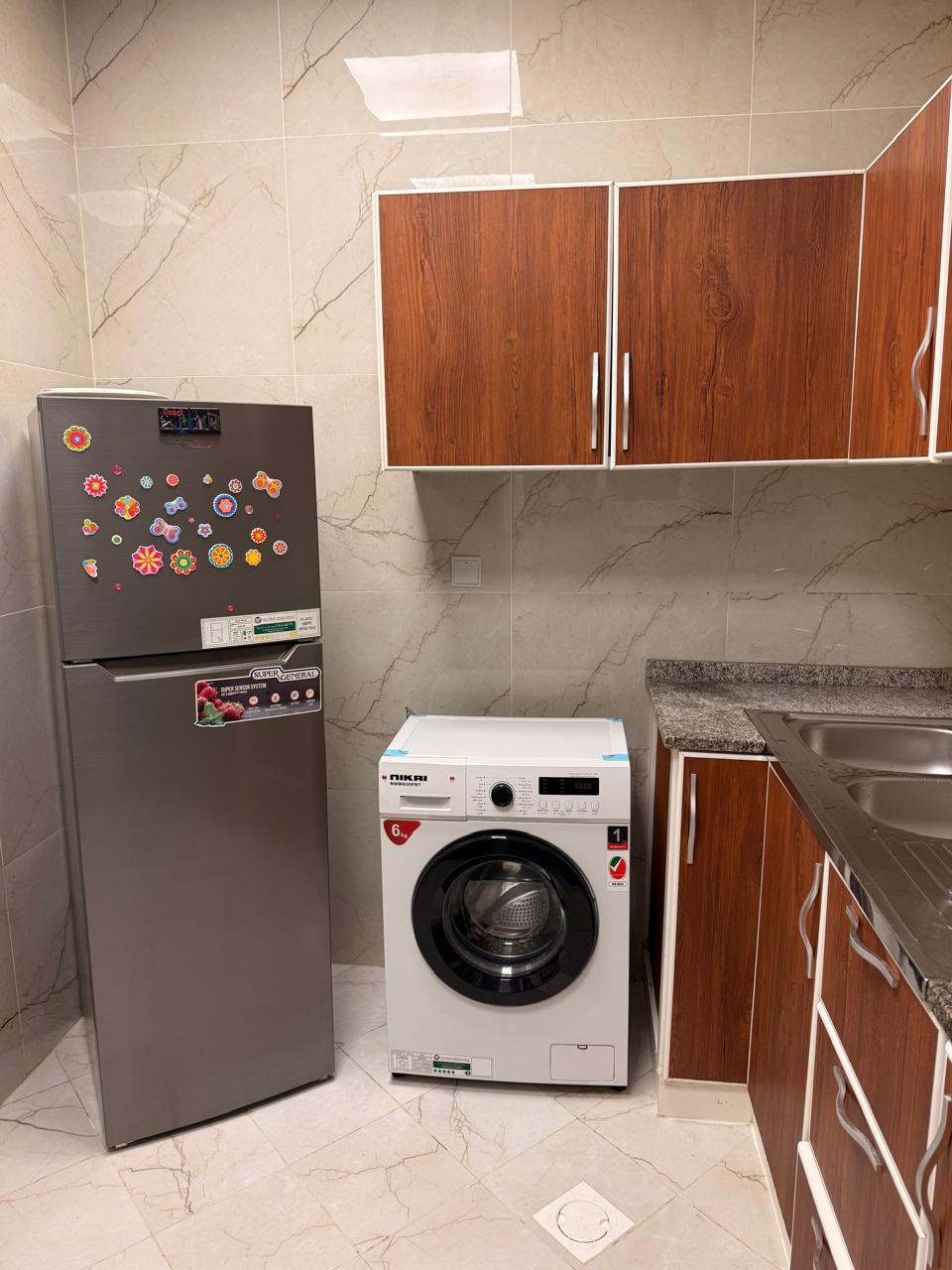 One bedroom apartment with living room and two bathrooms