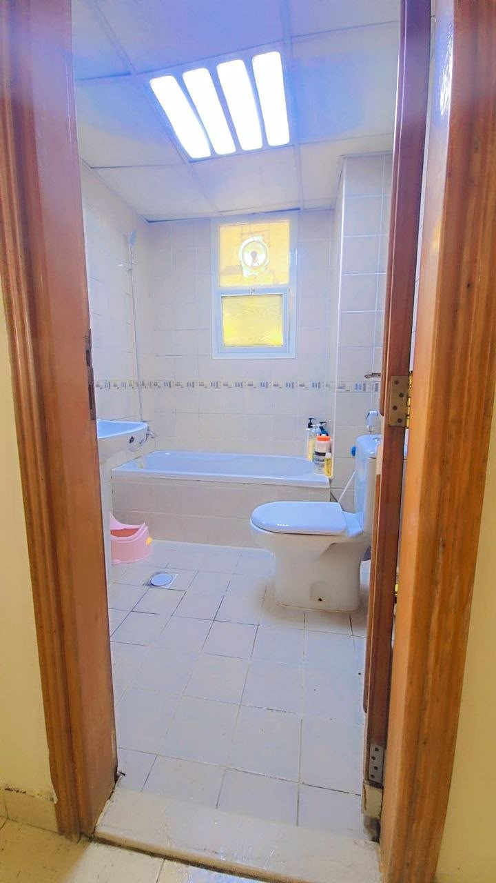 Two-bedroom apartment with a living room, furnished with clean furniture, spacious