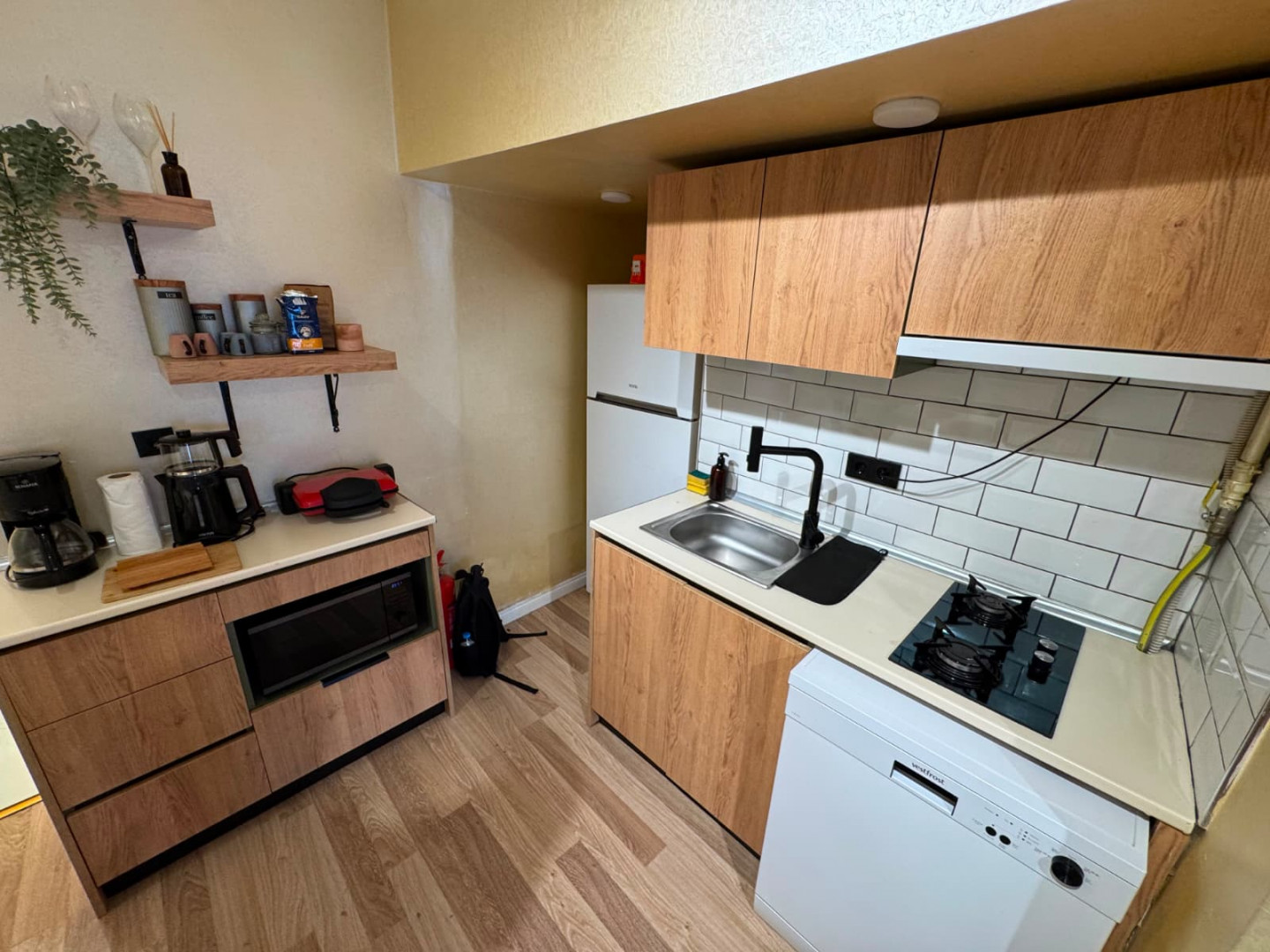 Furnished and air-conditioned two-bedroom apartment with living room