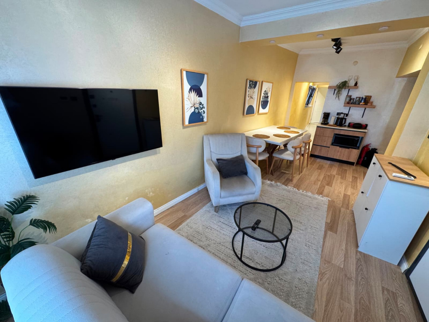 Furnished and air-conditioned two-bedroom apartment with living room