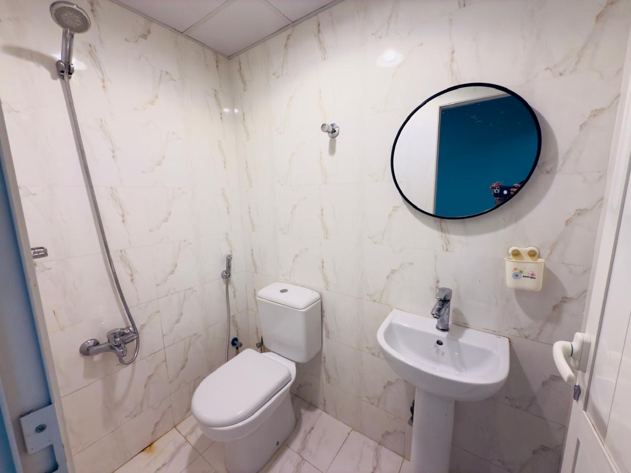 Two-bedroom apartment with a living room, newly furnished