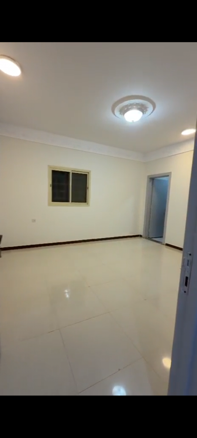 Two-bedroom apartment with a living room in Al-Munsiyah neighborhood