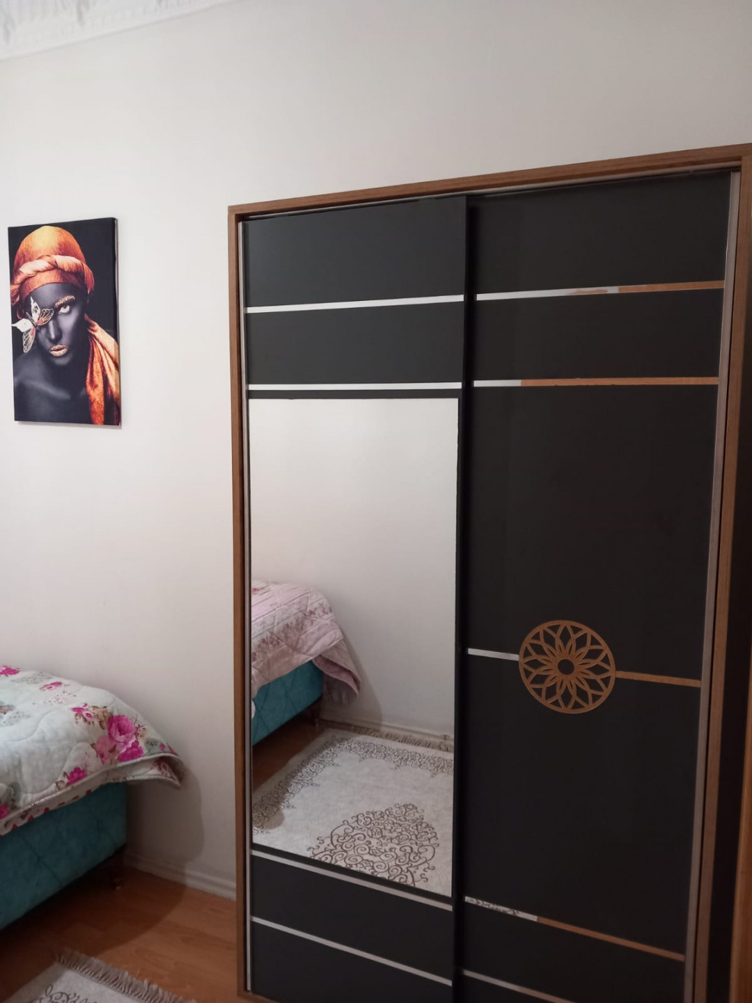 Two-bedroom apartment with a living room for monthly rent