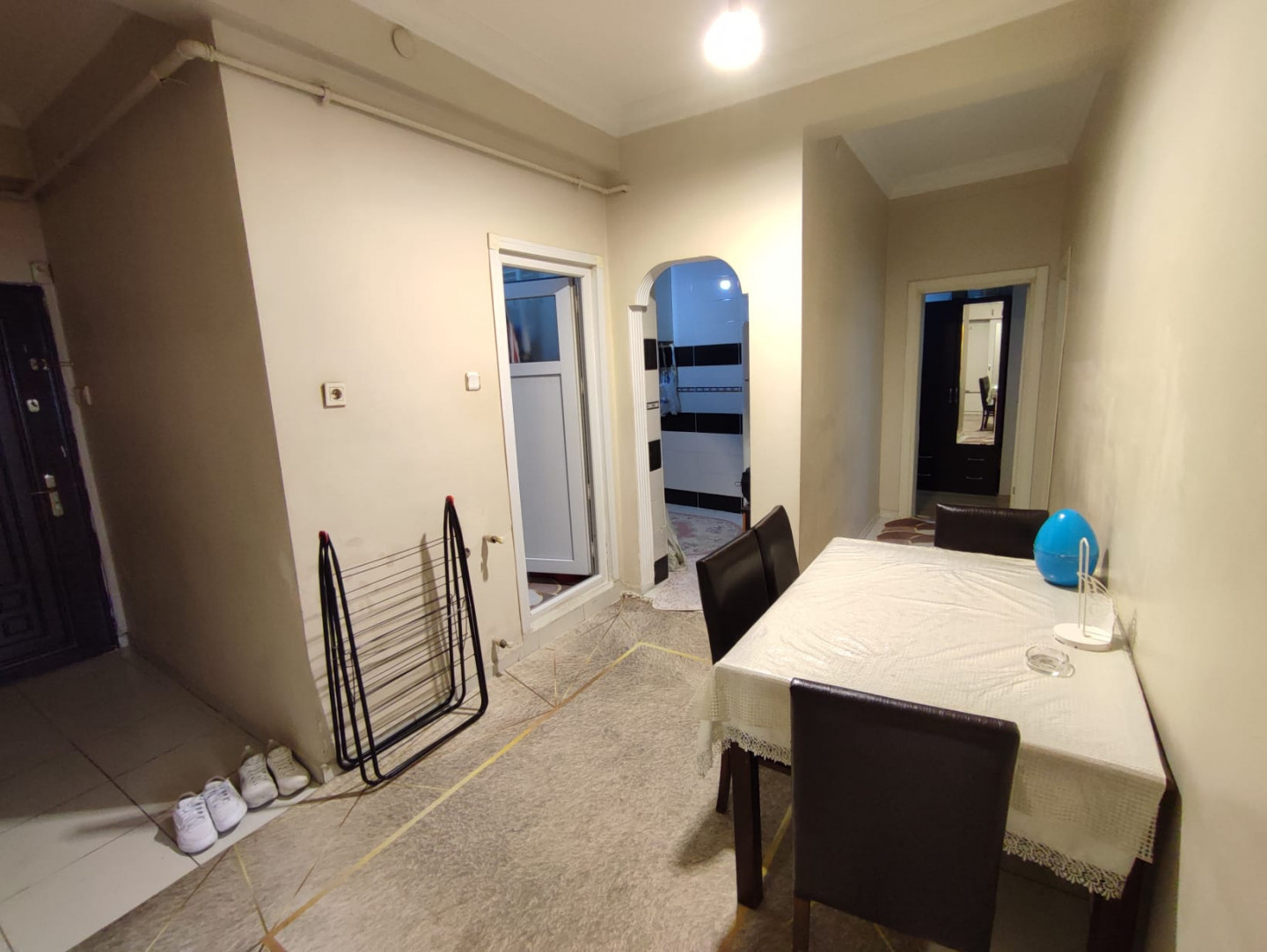 Two-bedroom apartment with a living room for annual rent