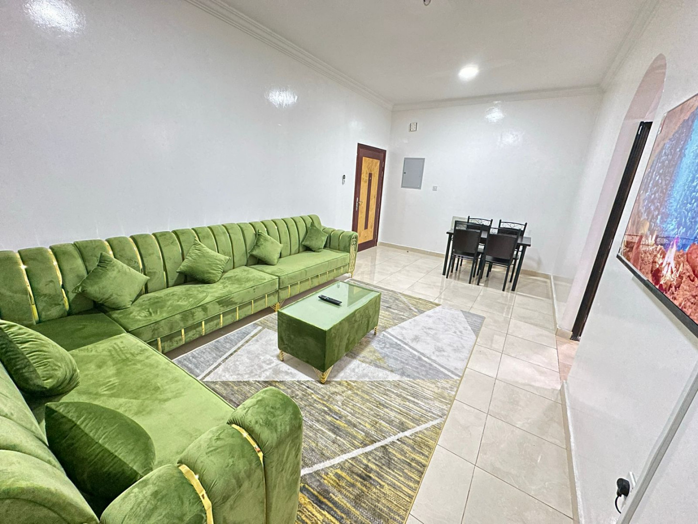 Two-bedroom apartment with a living room for rent