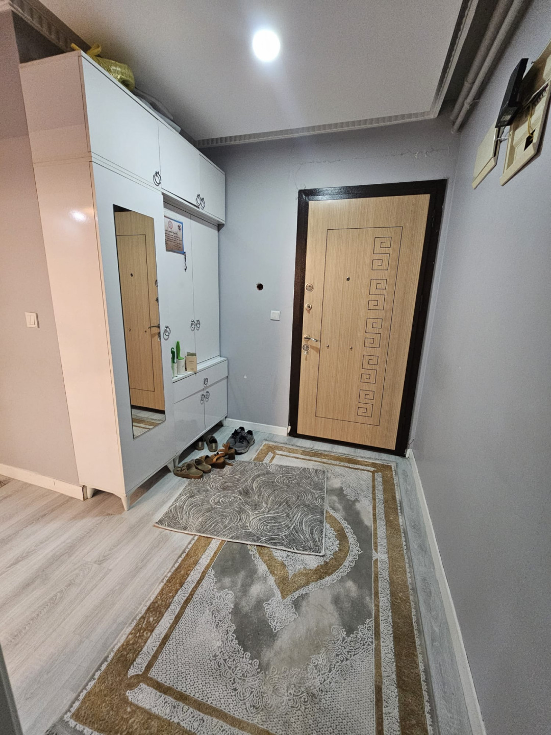 Furnished two-bedroom apartment with living room