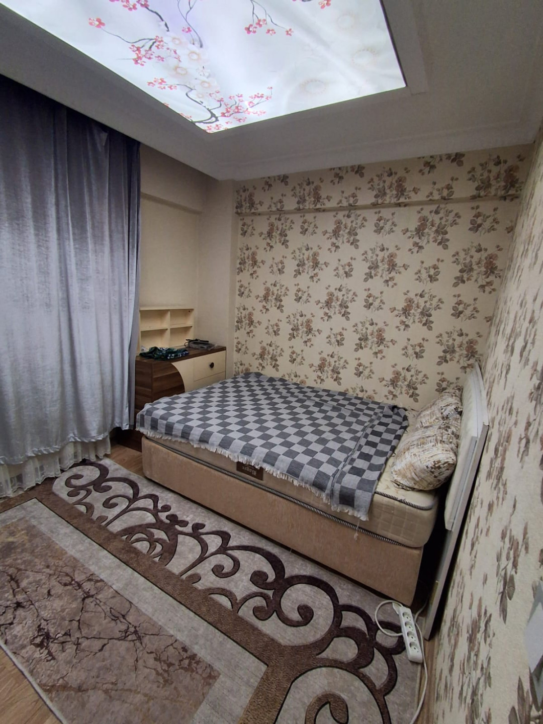 shk-ghrftyn-osalh-mfrosh81787334990.jpg