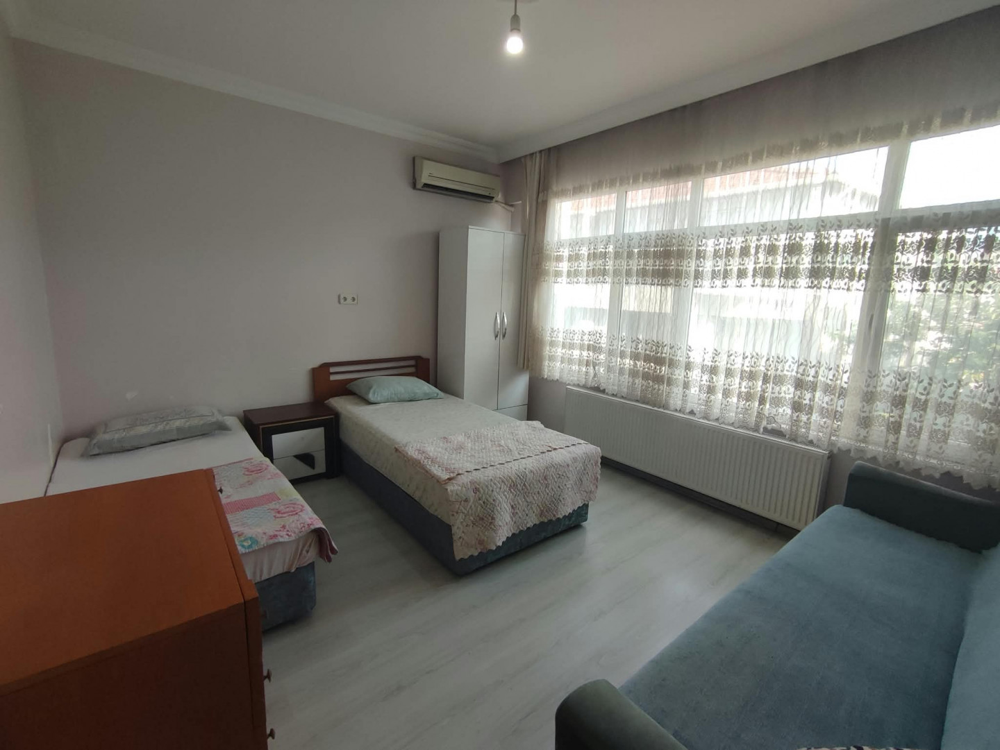 Two-bedroom apartment with a living room, air-conditioned