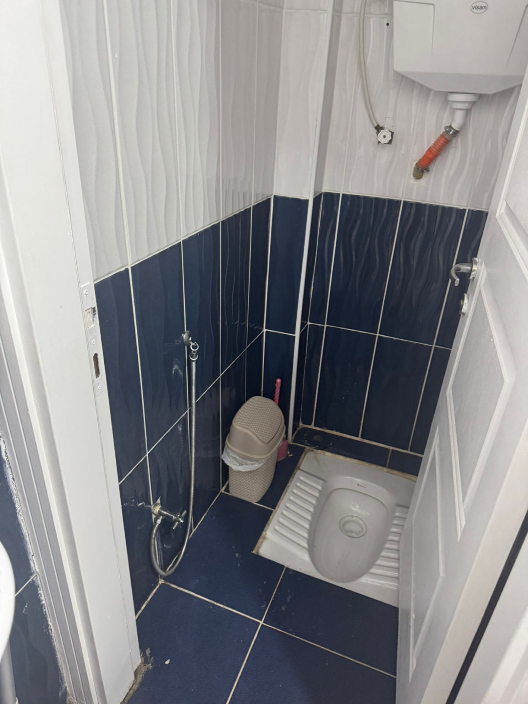 Two-bedroom apartment with a living room, first floor