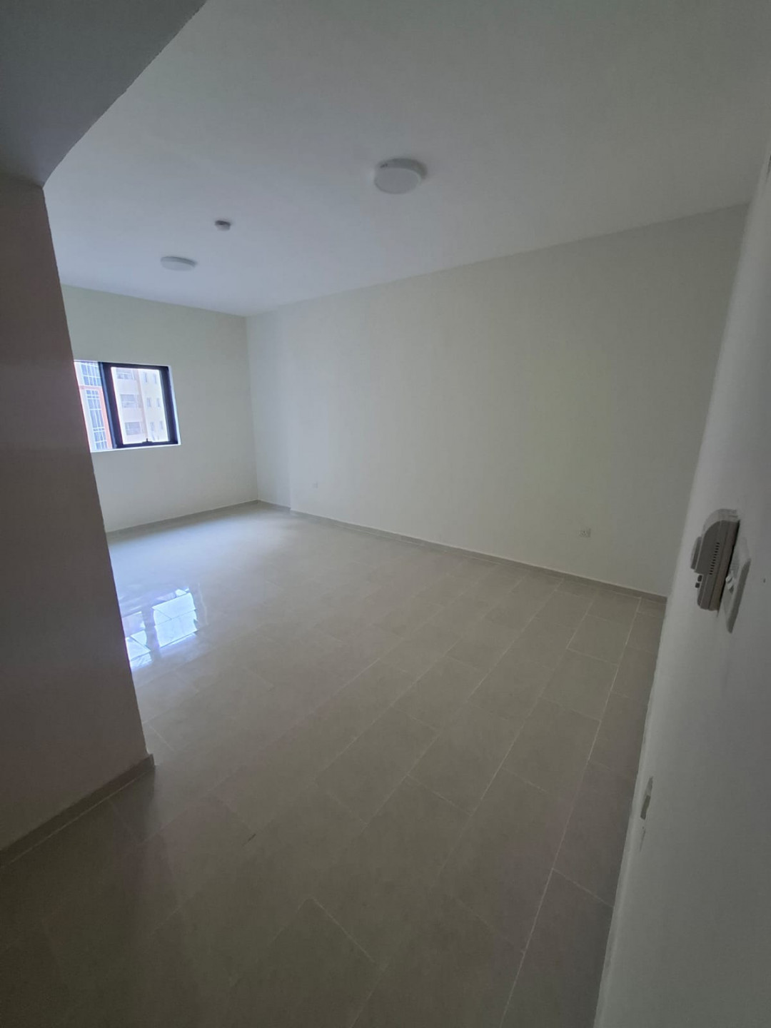 Unfurnished apartment in Al Qasimia