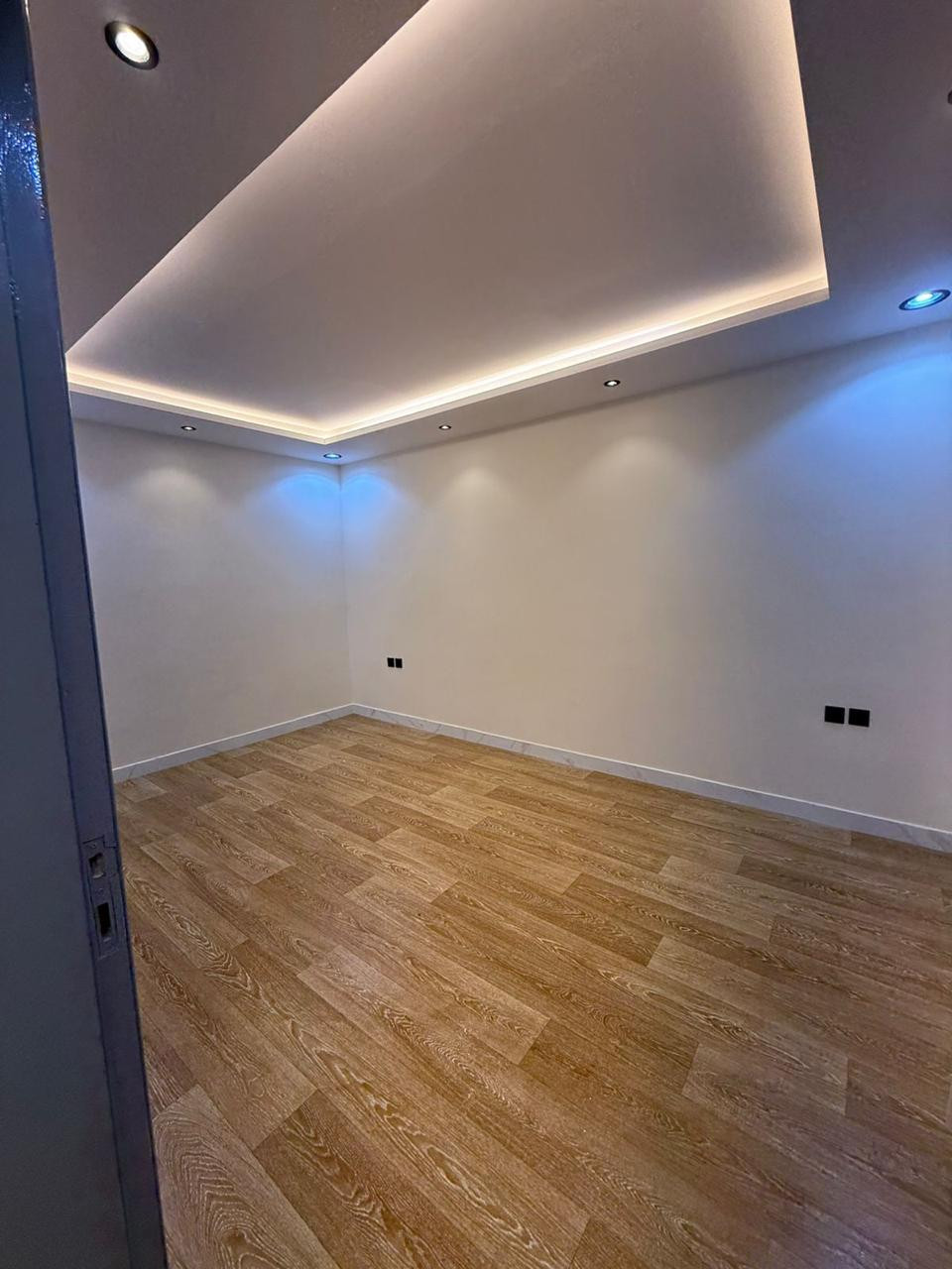 Unfurnished apartment in Rawda