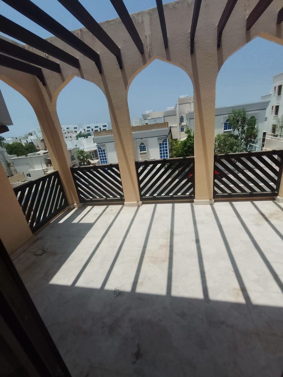 shk-ghyr-mfrosh-llaygar-0fkt01786980296.jpg