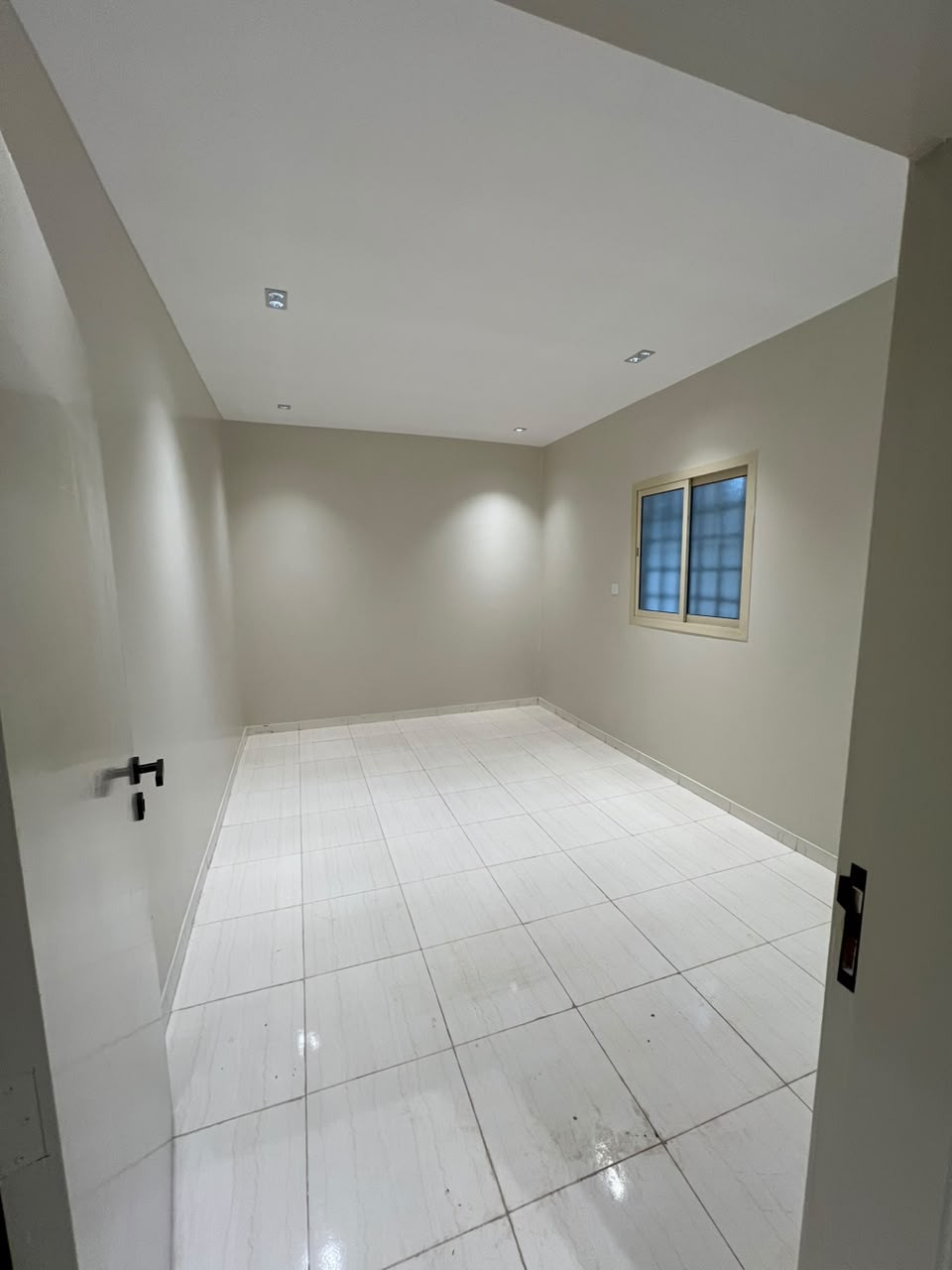 Large apartment in Al Munsiya